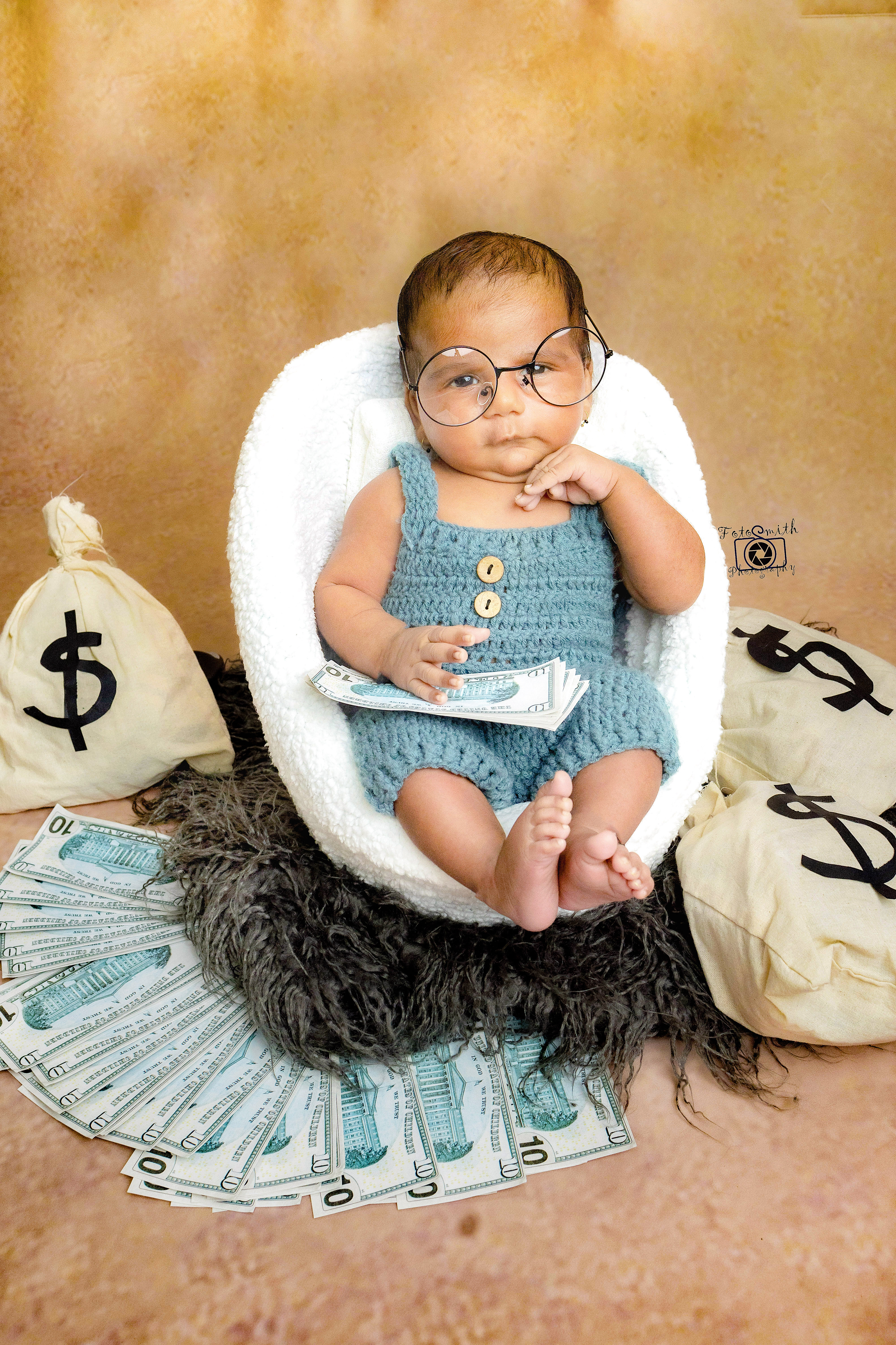 Newborn baby photo 11