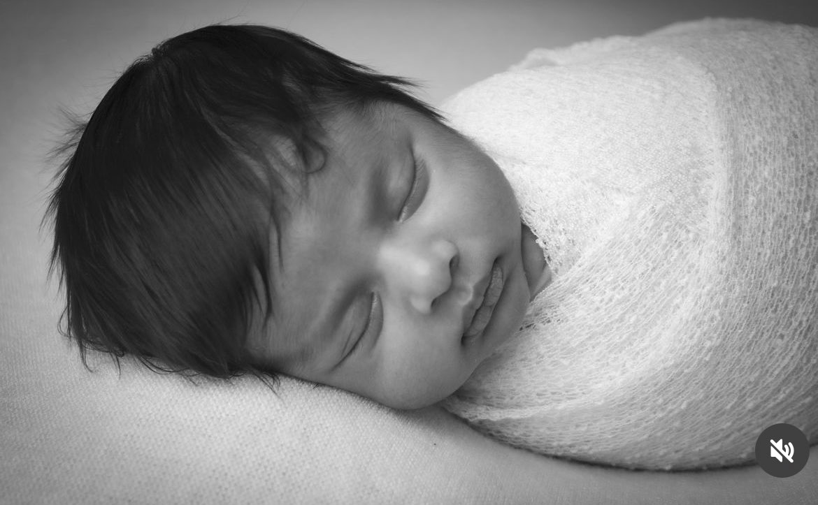 Newborn baby photo 7